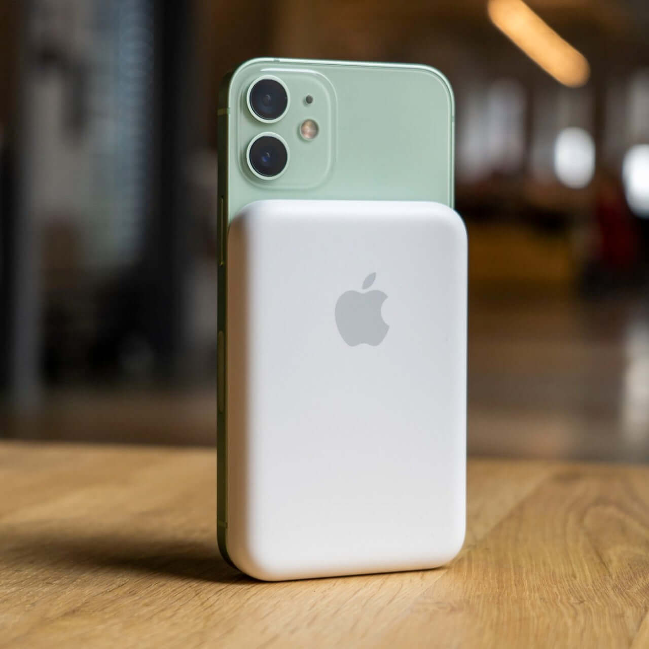 BATERIA PORTATIL INALAMBRICA CON TECNOLOGÍA MAGSAFE